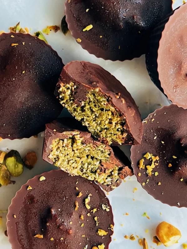 Dubai Kunafa Chocolate Cupcakes - Super Arabic Delight (41 Pieces | 16.01 oz / 1 lb / 454g) - Image 4