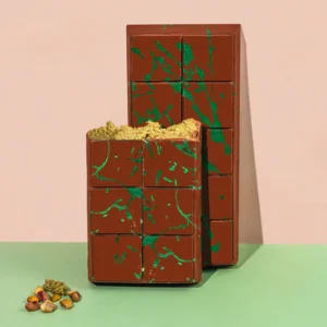 Dubai Pistachio Knafeh Chocolate Bar