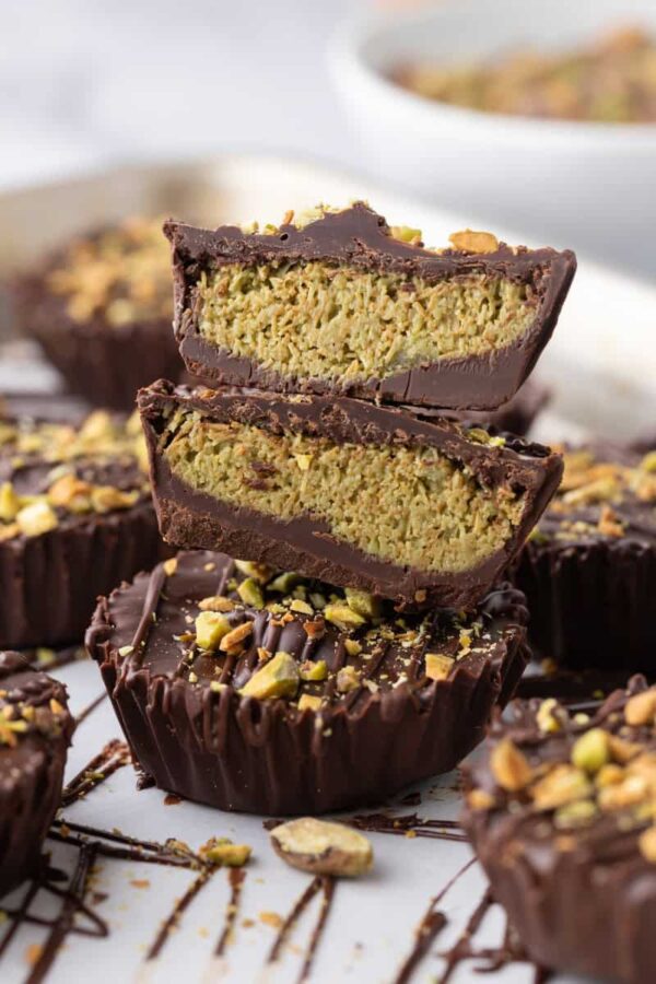 Dubai Kunafa Chocolate Cupcakes - Super Arabic Delight (41 Pieces | 16.01 oz / 1 lb / 454g) - Image 2